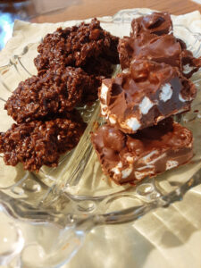 Quarantine Kitchen: No Bake Cookies